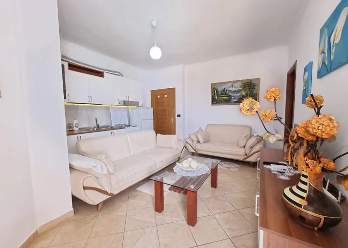 Apartment Friendly Golem (Tirana)